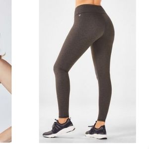 Gray midrise powerhold leggings